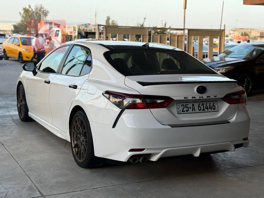 تۆیۆتا کامری